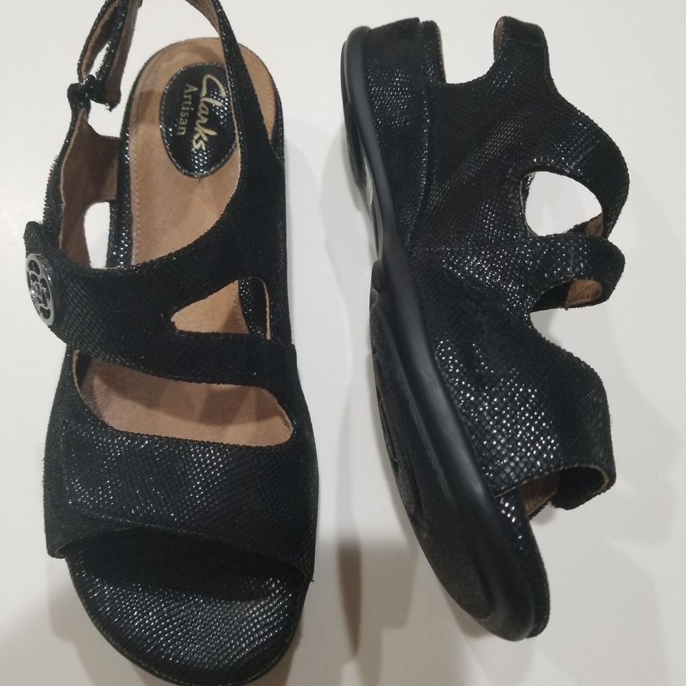 Clark's Artisian Sandals 7.5 N